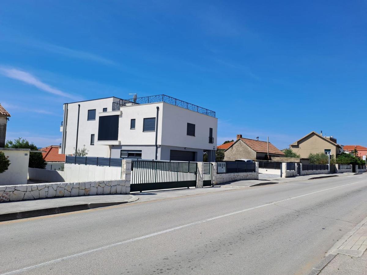 Apartmani Le-Lu Kaštela Zewnętrze zdjęcie