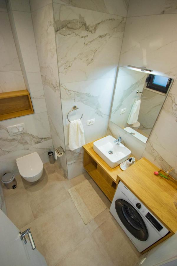 Apartmani Le-Lu Kaštela Zewnętrze zdjęcie