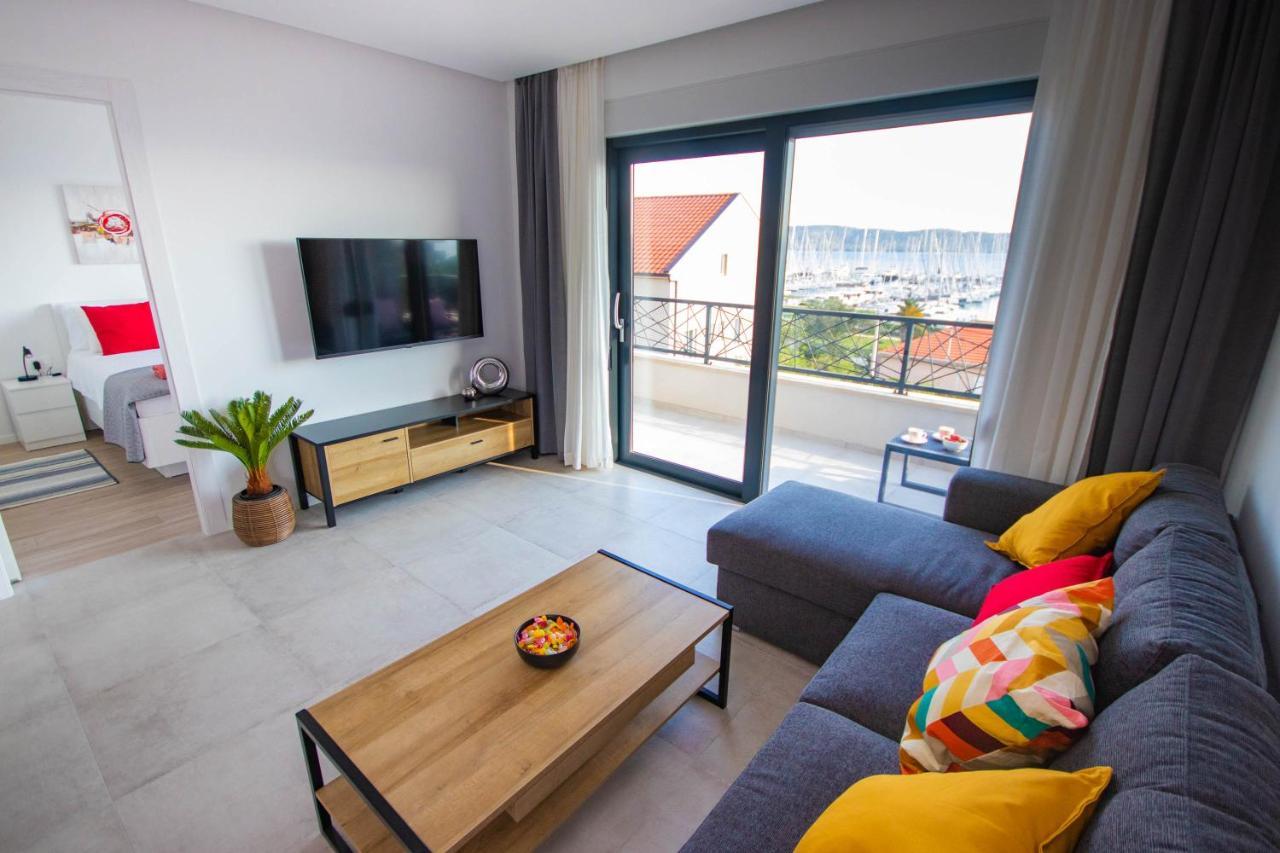 Apartmani Le-Lu Kaštela Zewnętrze zdjęcie