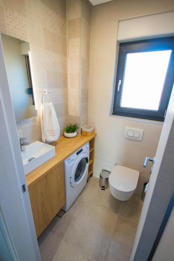 Apartmani Le-Lu Kaštela Zewnętrze zdjęcie
