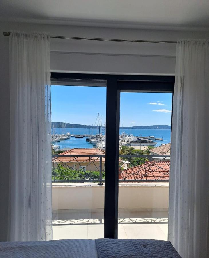 Apartmani Le-Lu Kaštela Zewnętrze zdjęcie