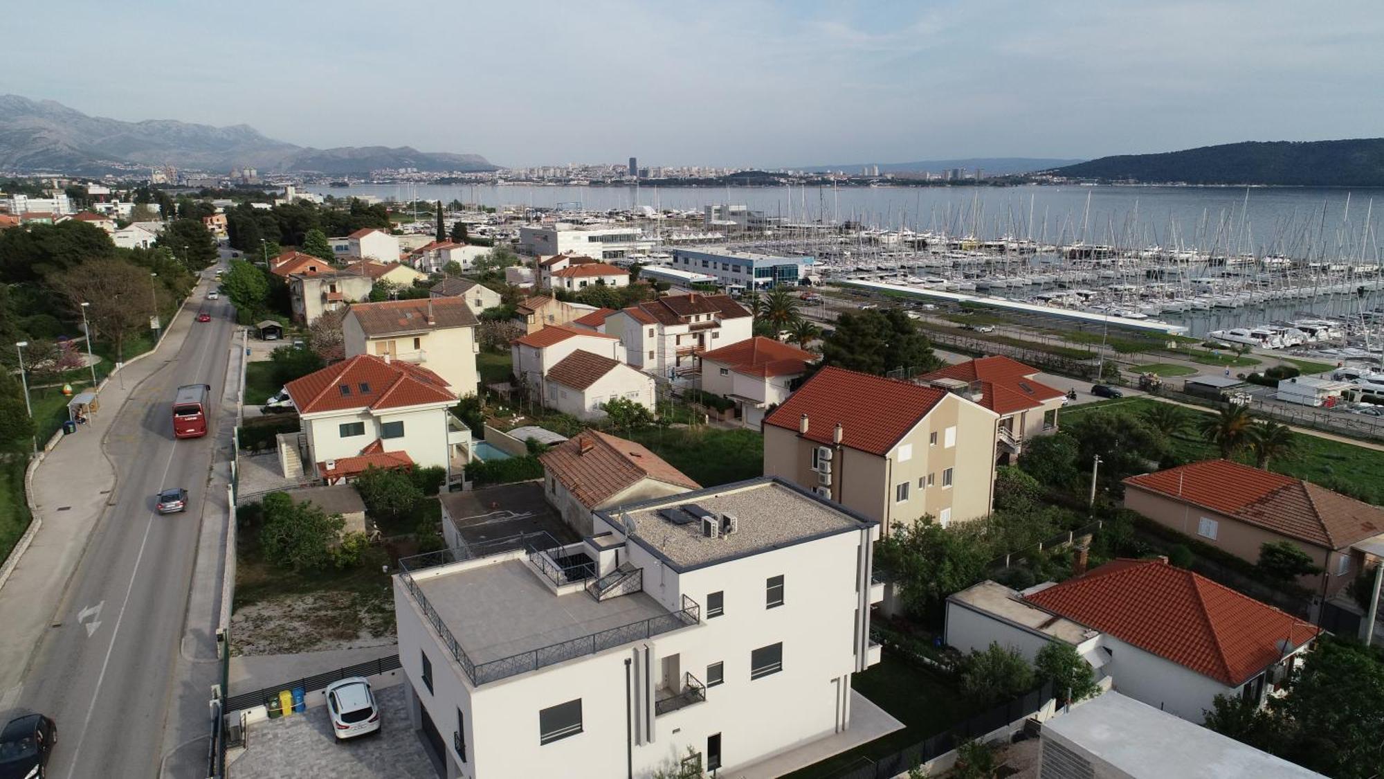 Apartmani Le-Lu Kaštela Zewnętrze zdjęcie